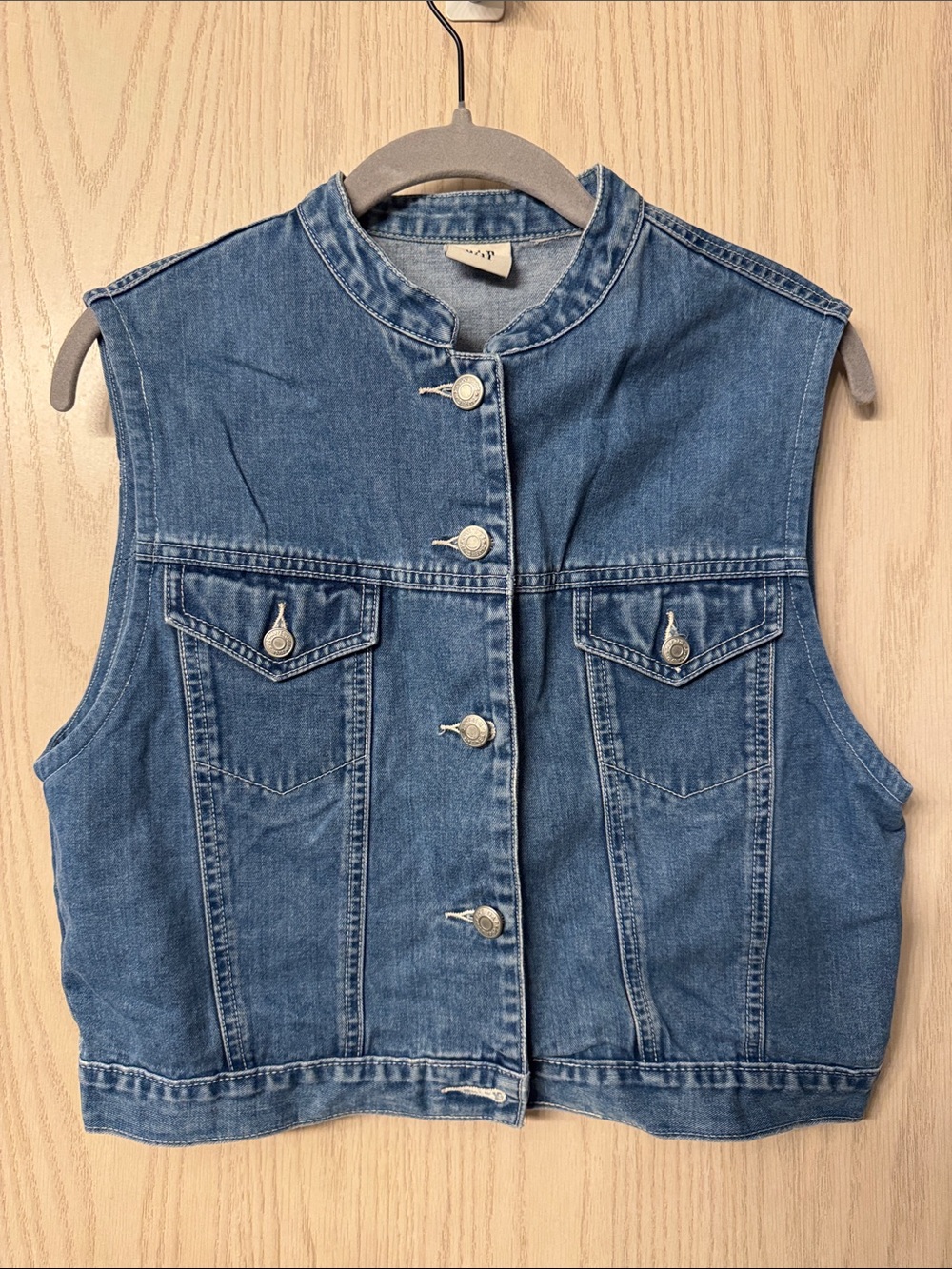 GAP Sleeveless Denim Vest in Medium Blue
